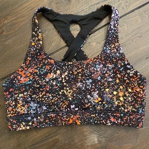 Lululemon sports bra